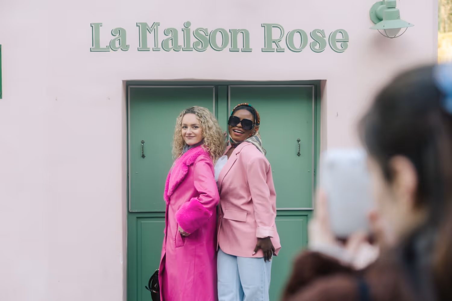 Montmartre Walking Tour La Maison Rose